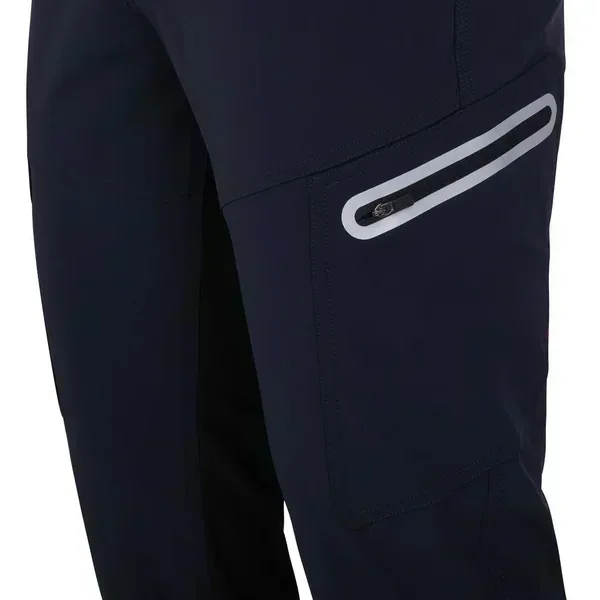 103035X-NAVY-06-safetyrplweb-velilla.webp